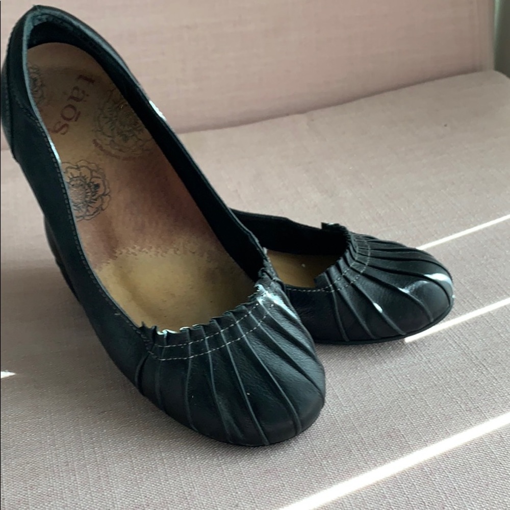 COPY - Taos black flats